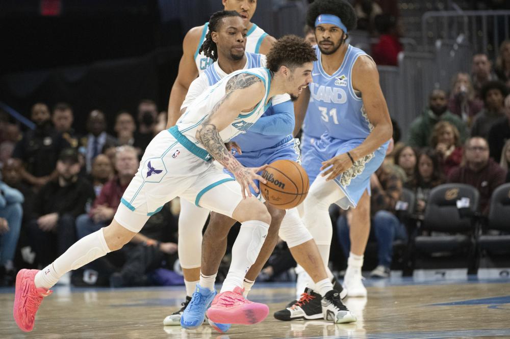 在进攻端暴 在进攻端暴